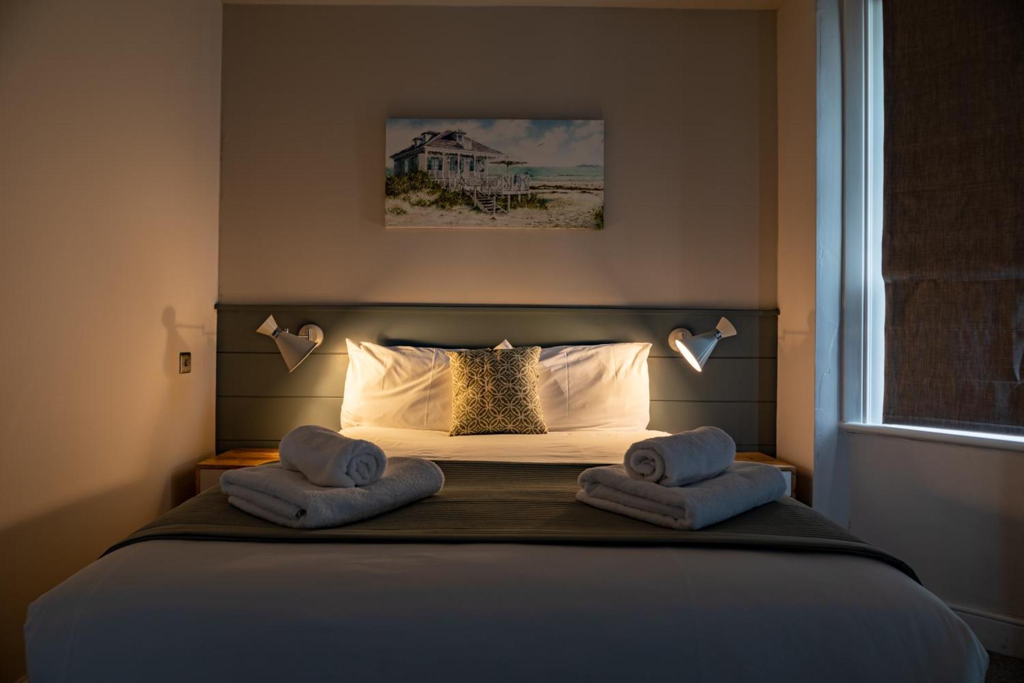 بيفينسي The Bay Hotel المظهر الخارجي الصورة